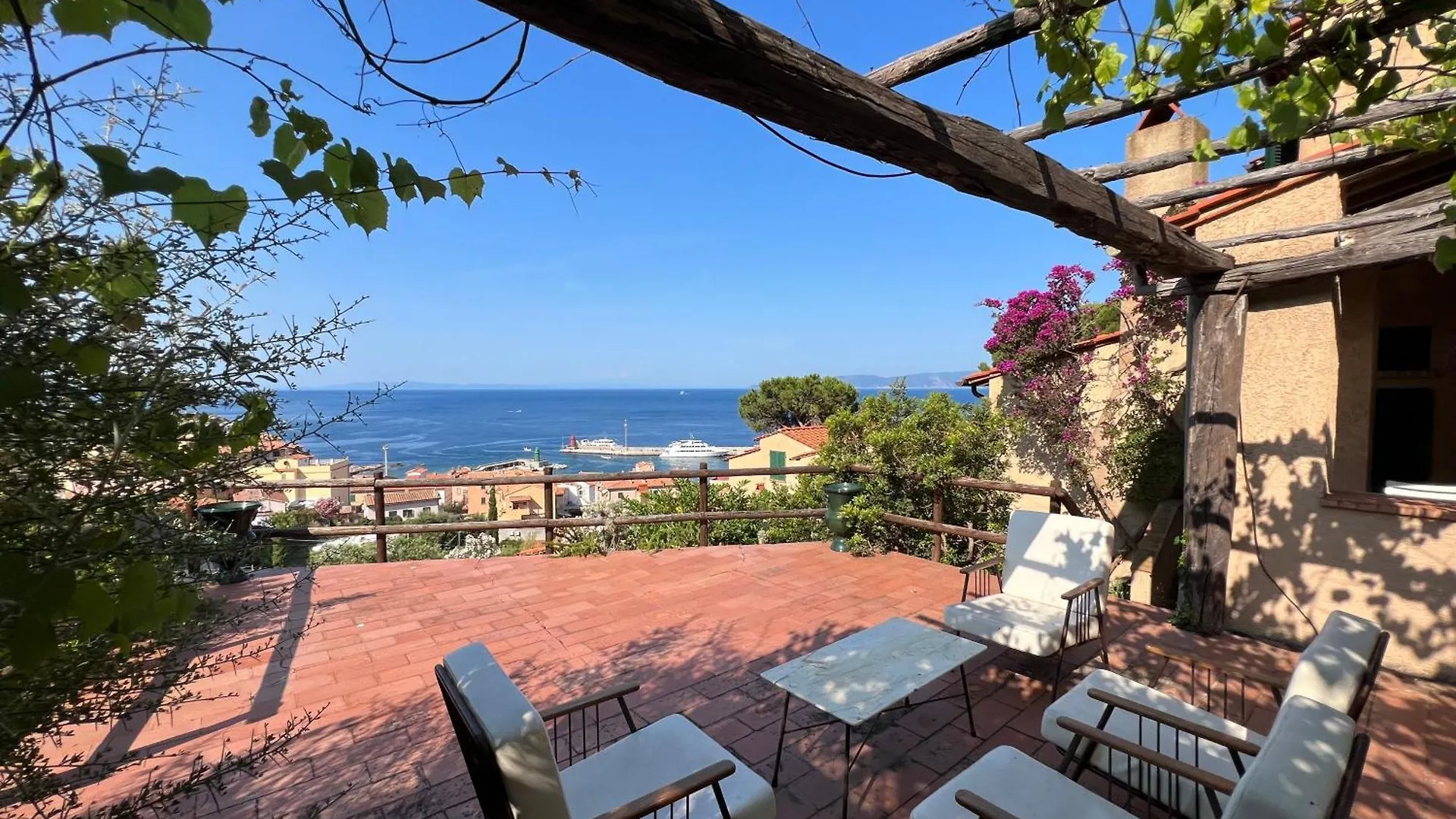 Villa Calypso 8 Pax, By Villasretreats Giglio Porto Italy