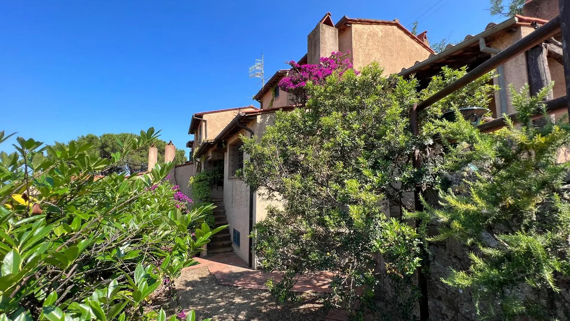 Villa Calypso 8 Pax, By Villasretreats Giglio Porto 0*,